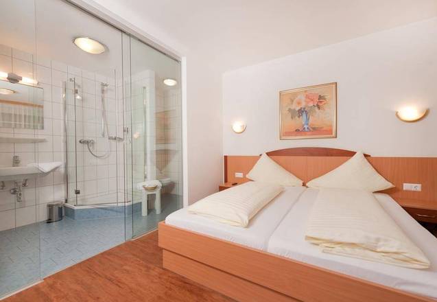 Hotel Zillertal, Innsbruck