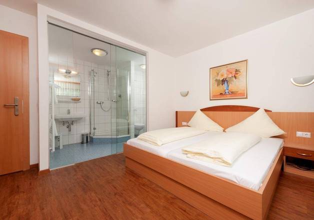 Hotel Zillertal, Innsbruck