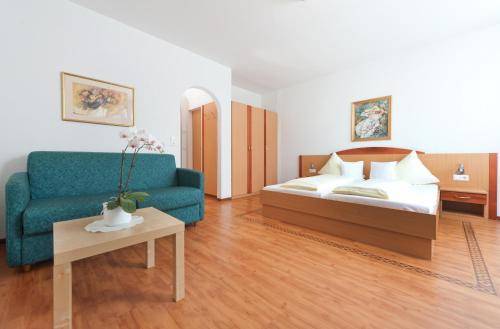 Hotel Zillertal, Innsbruck