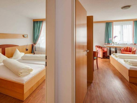 Hotel Zillertal, Innsbruck
