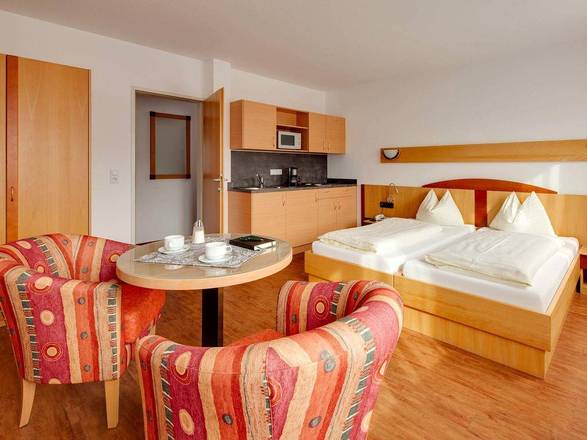 Hotel Zillertal, Innsbruck