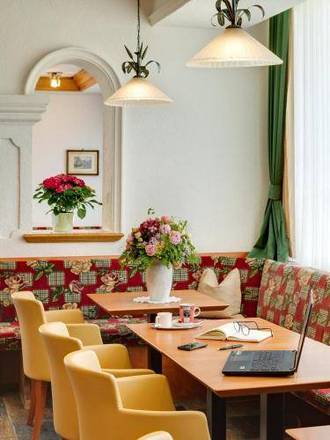 Hotel Zillertal, Innsbruck