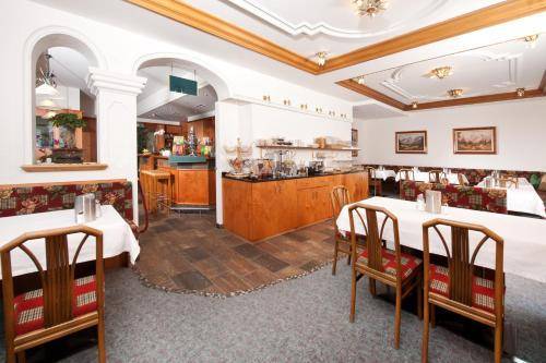 Hotel Zillertal, Innsbruck
