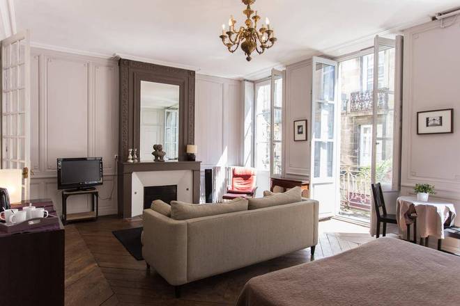 Chambre En Ville, Bordeaux