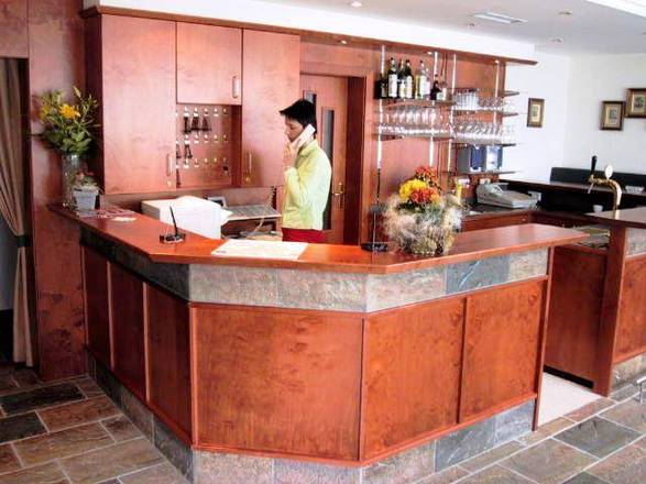 Hotel Zillertal, Innsbruck