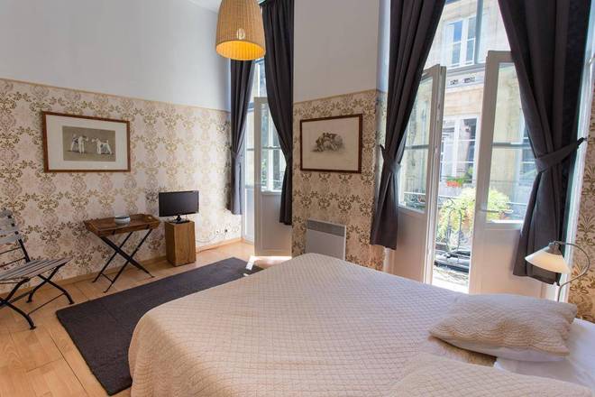 Chambre En Ville, Bordeaux